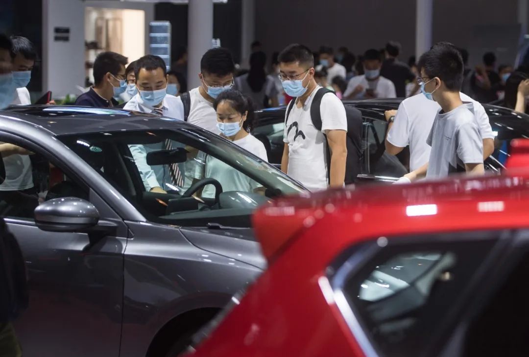 深圳密集推出以旧换新消费补贴 点燃消费热情