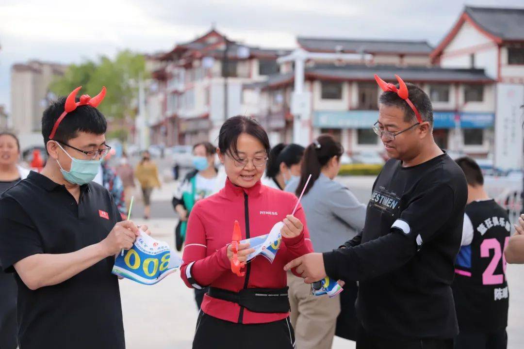 2023年巴林新发放家政工人许可证27,972份