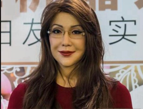 全球连线｜这个机器人，长得和真人一样！