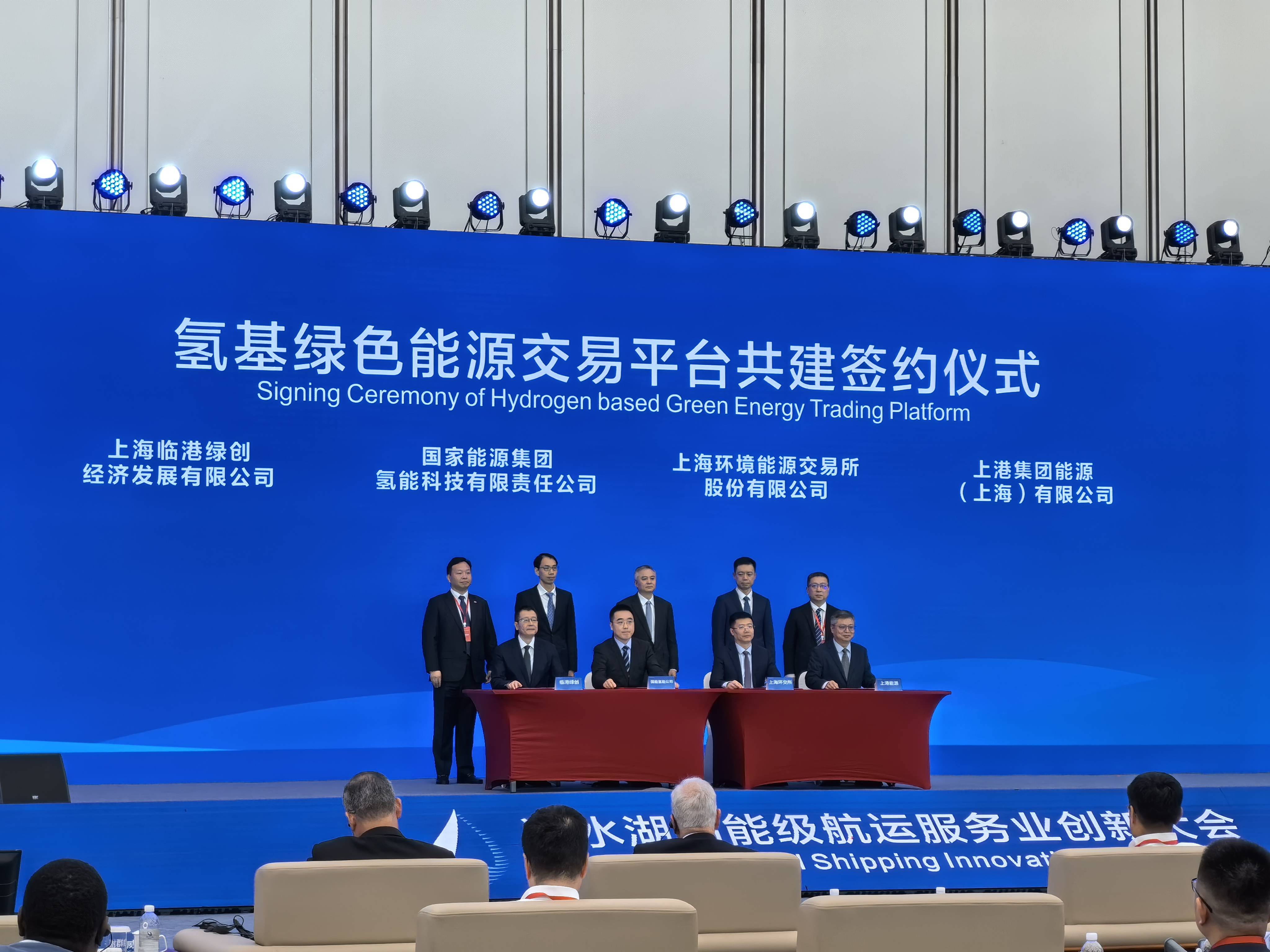 政策“组合拳”激发经营主体活力 企业数字化转型提速