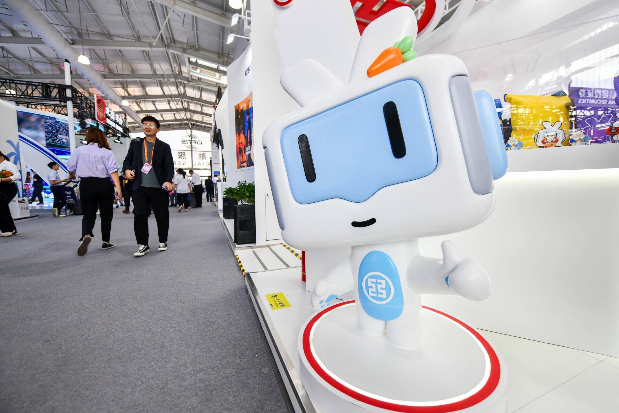 近2000家企业拟线下参展 服贸会将首发190多项 新产品新成果