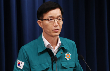 商务部新闻发言人就美国撤销三星等三家在华半导体企业“经验证最终用户”授权答记者问