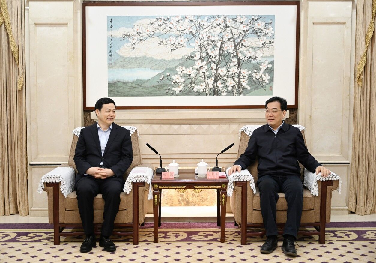 信长星许昆林会见国家能源集团董事长邹磊总经理冯来法