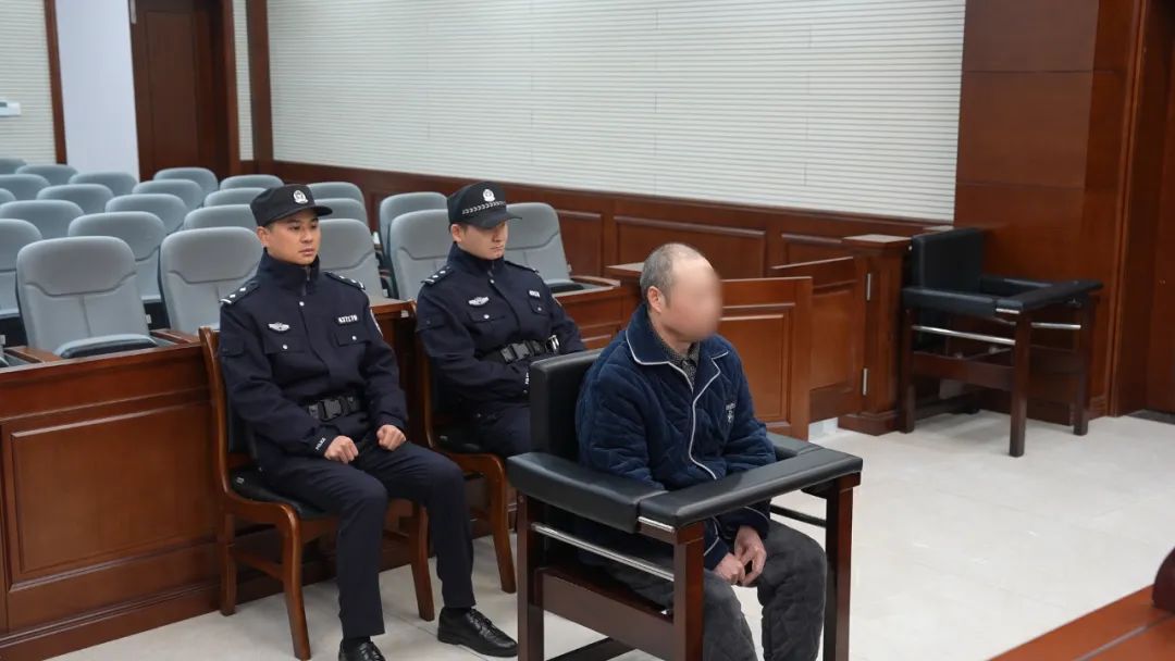 中恒电气：实控人朱国锭因操纵证券市场罪获刑判三缓四