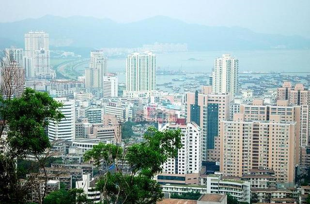 深圳福田持牌机构总量首破300家;惠州将迎来首个保税物流中心丨大湾区财经早参