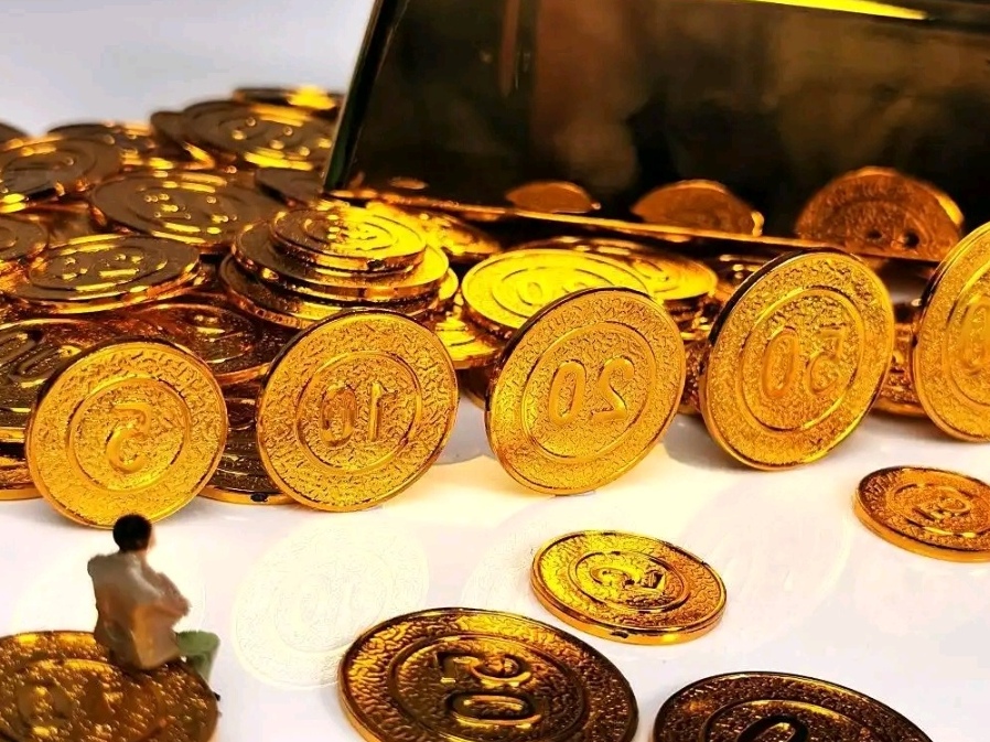 湖南黄金今日跌停 深股通净卖出2.18亿元