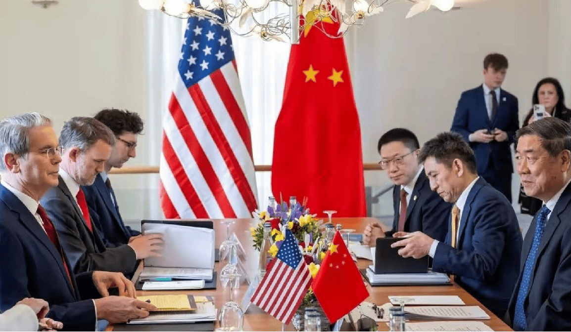 商务部国际贸易谈判代表兼副部长李成钢出席达沃斯世贸组织小型部长级会议