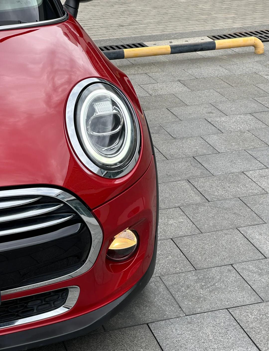 新一代文本模型MiniMax M2.5上线 MiniMax市值突破2100亿港元