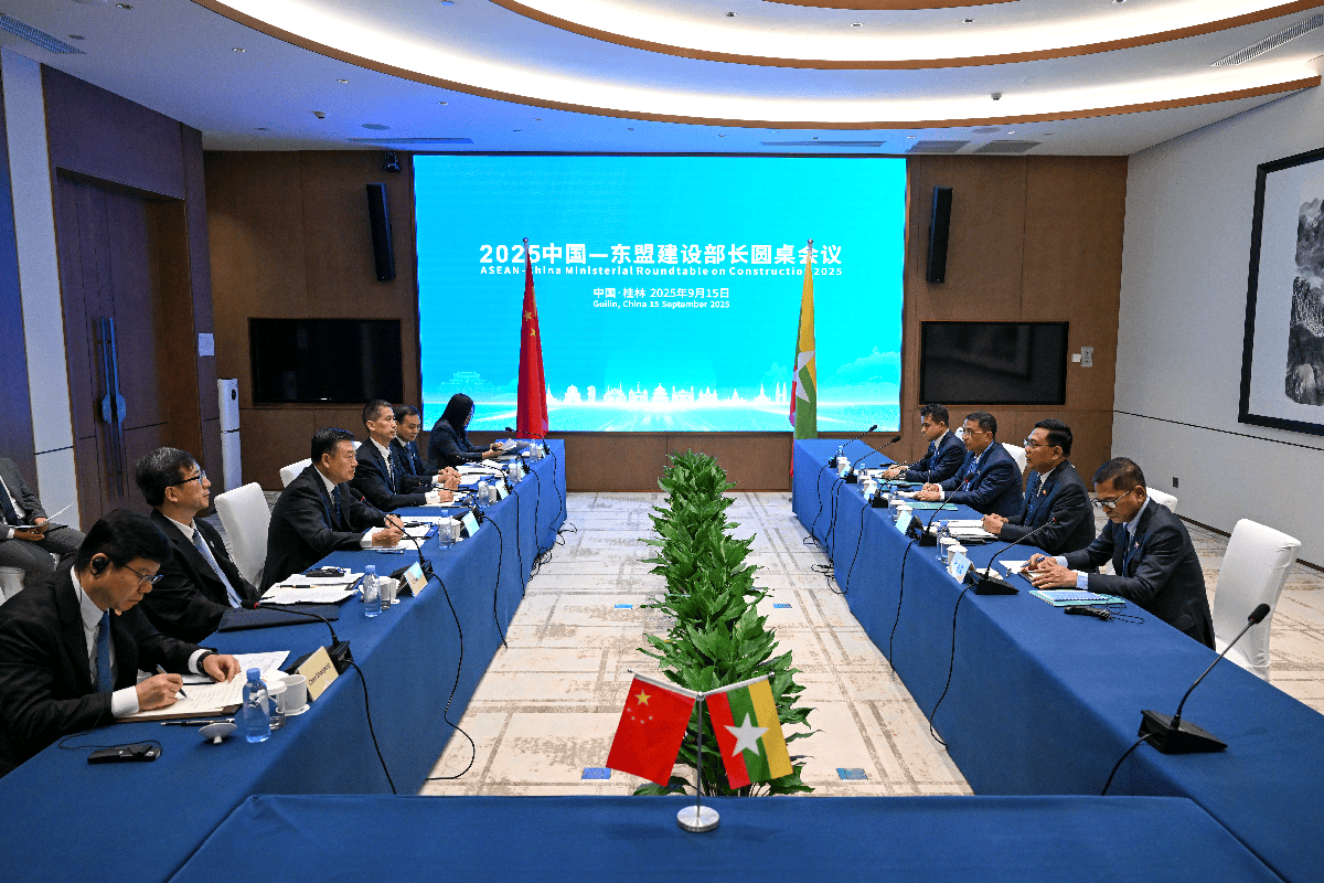 他们,将影响你的生意和生活|住房和城乡建设部党组书记、部长倪虹