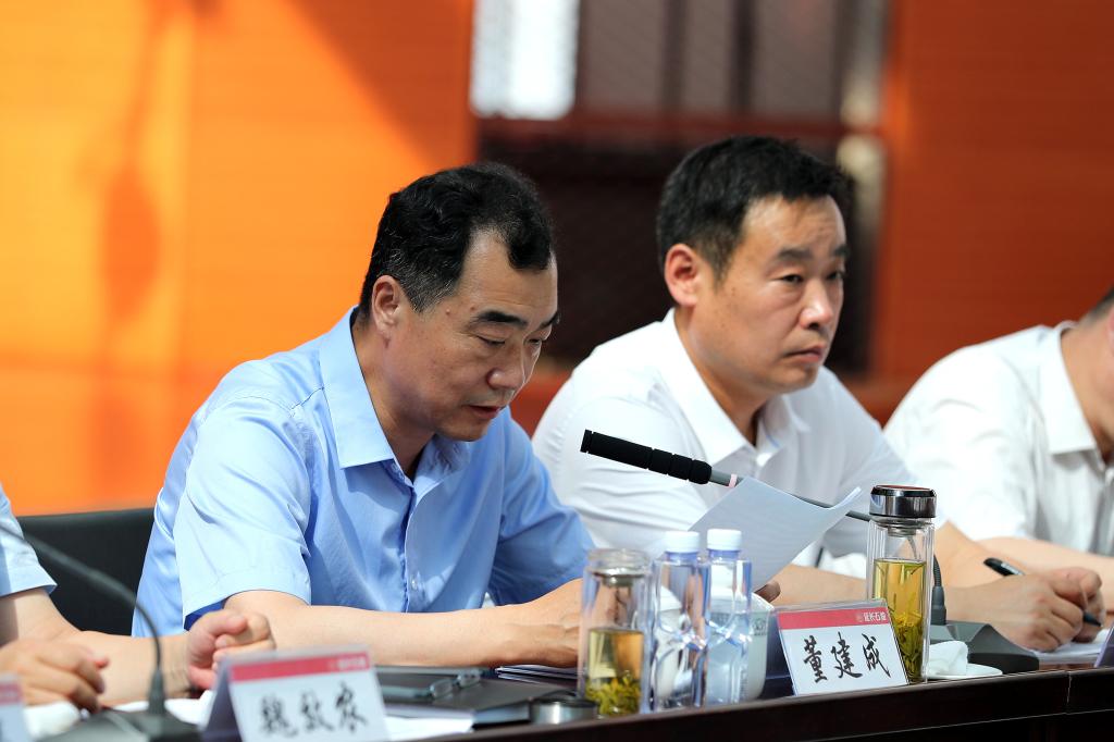 *ST高斯:副总经理魏宏雯退休离任