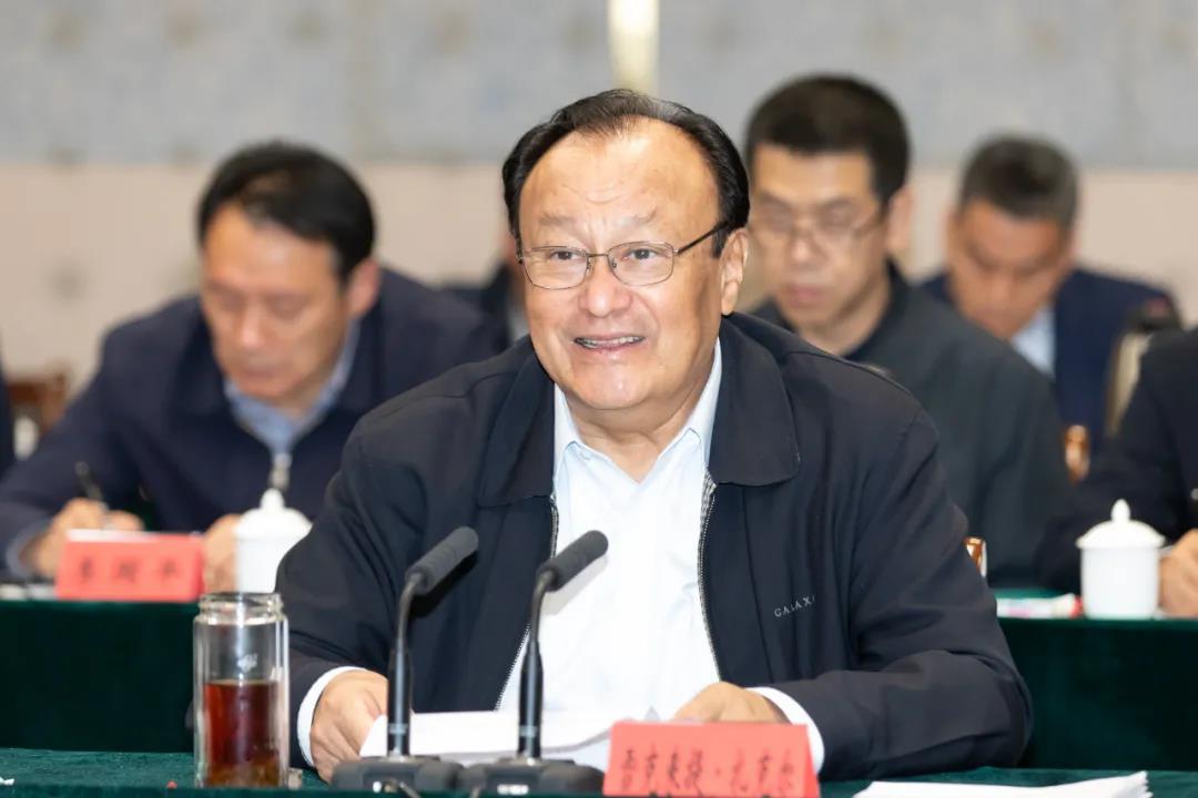 2026年中央企业产业兴疆工作座谈会在北京举行
