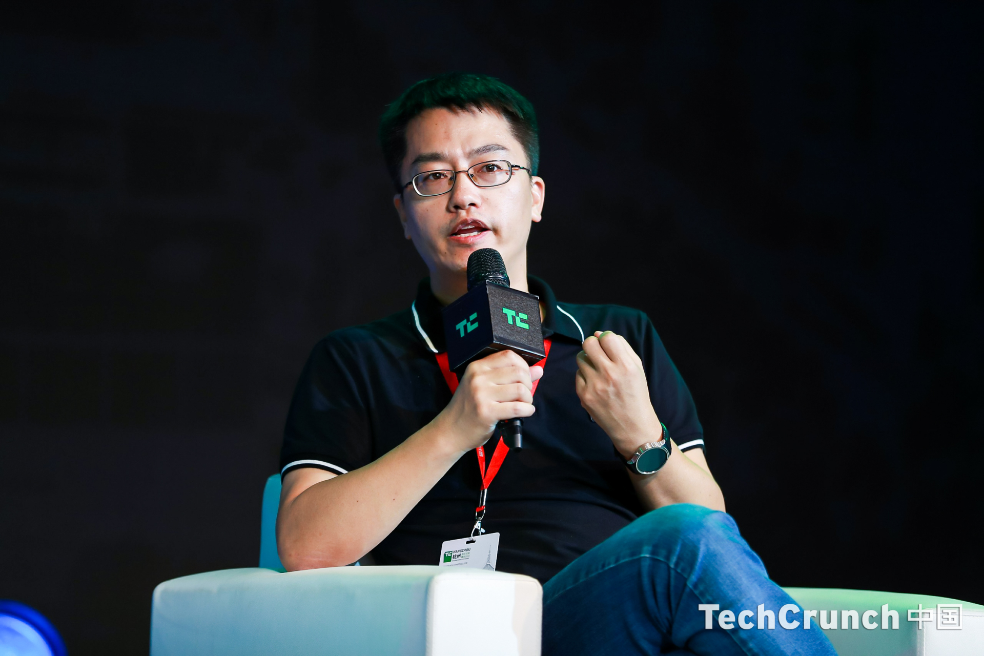爱奇艺退费难争议再起,口碑业绩齐降,加码AI难解燃眉之急