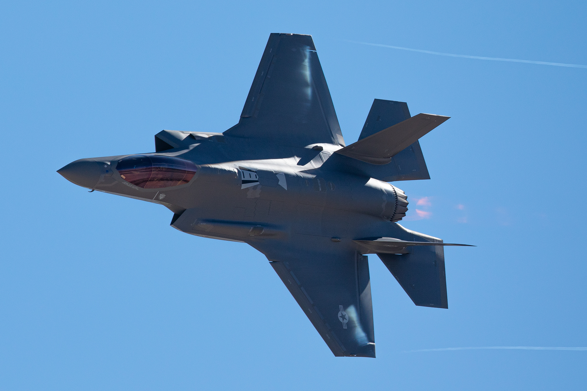 “美以大吃一惊”，伊朗：国产防空系统击中美F-35战机，未来将展示其对抗敌人的新能力！以军：正打击德黑兰中心地带“伊朗政权目标”