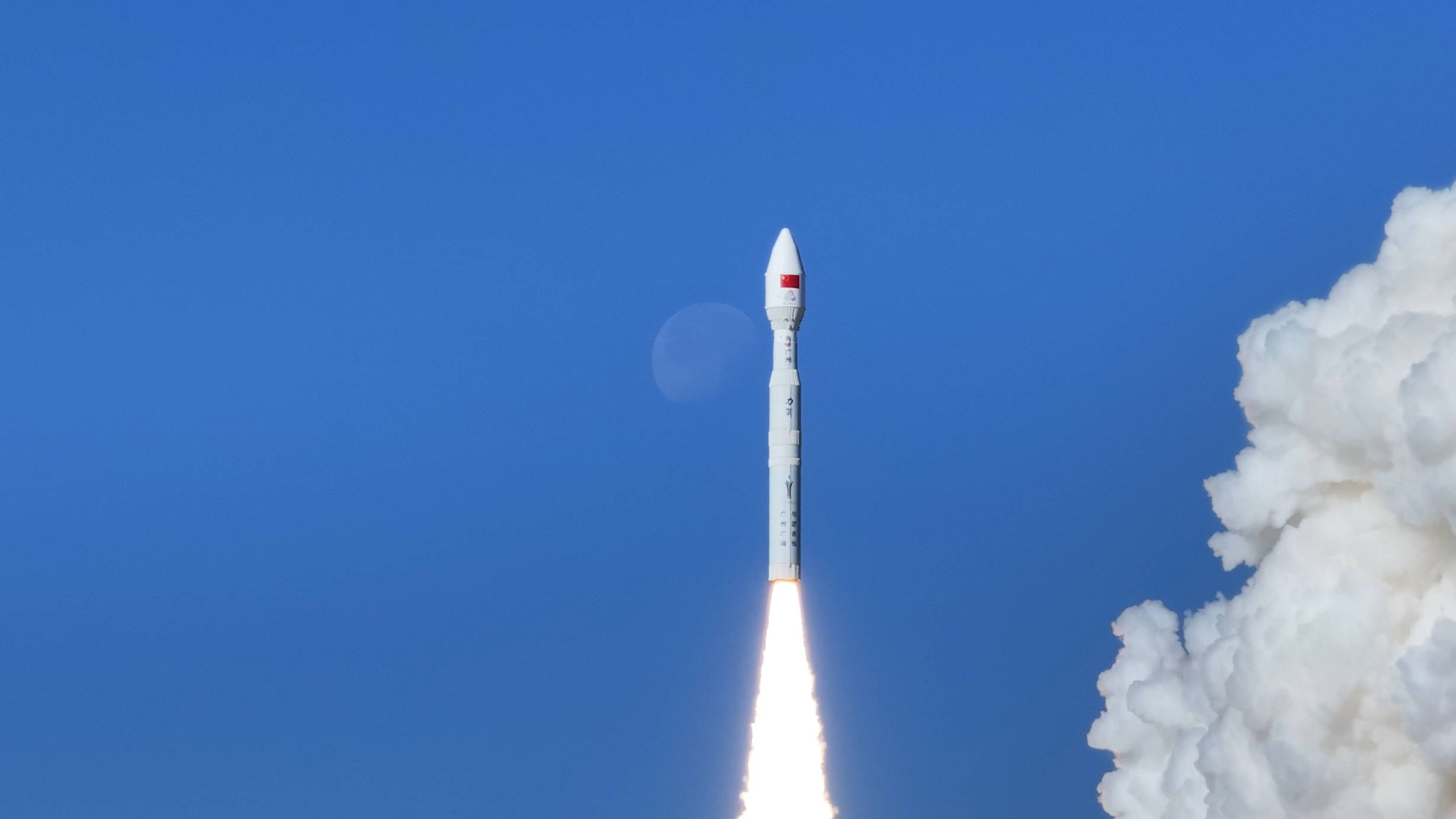 力箭二号运载火箭首飞成功 将探索新型天地运输模式