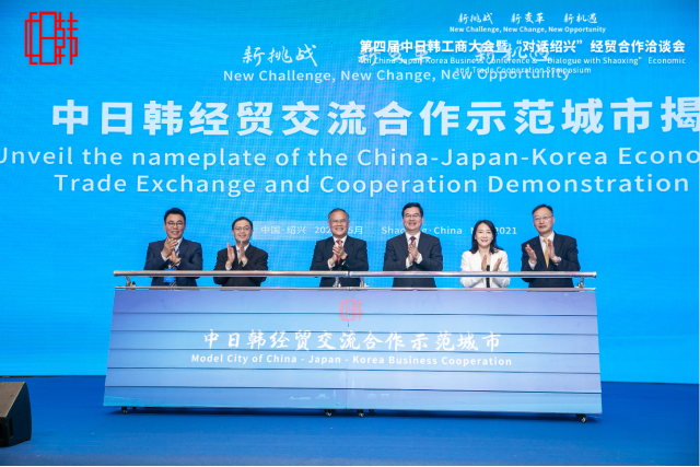 独行快、众行远，杨冬团队以并联模式追求立体阿尔法