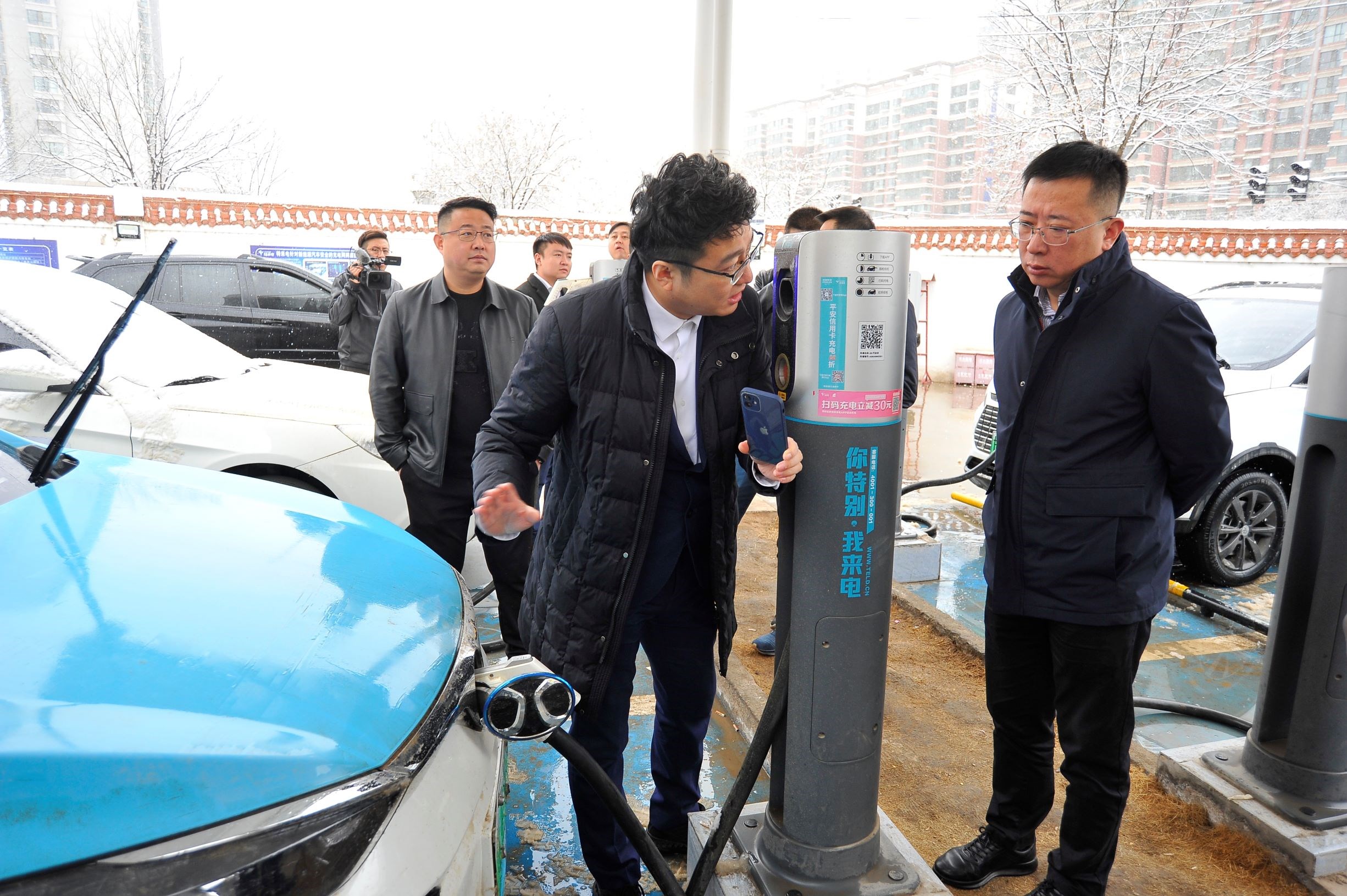 特锐德、新石器投资成立来电岛无人车运营公司