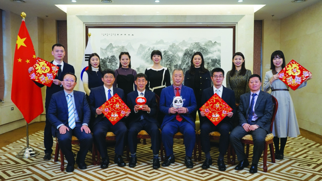 驻釜山总领馆郭春水参赞出席韩国女性经济人协会釜山分会月例会