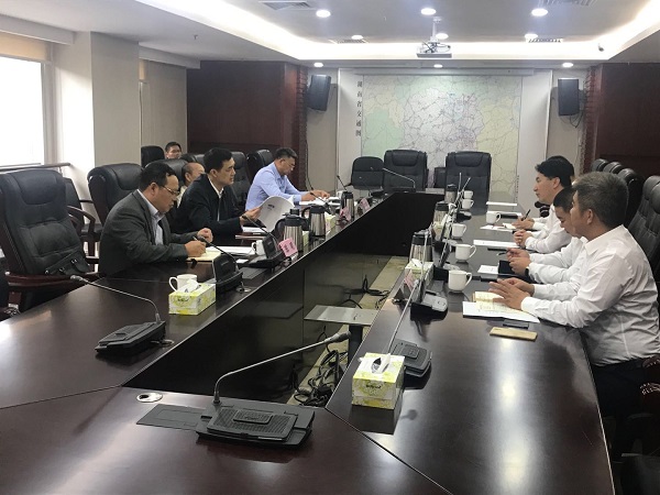 国家发展改革委副主任周海兵会见安哥拉矿产资源、石油和天然气部部长阿泽维多